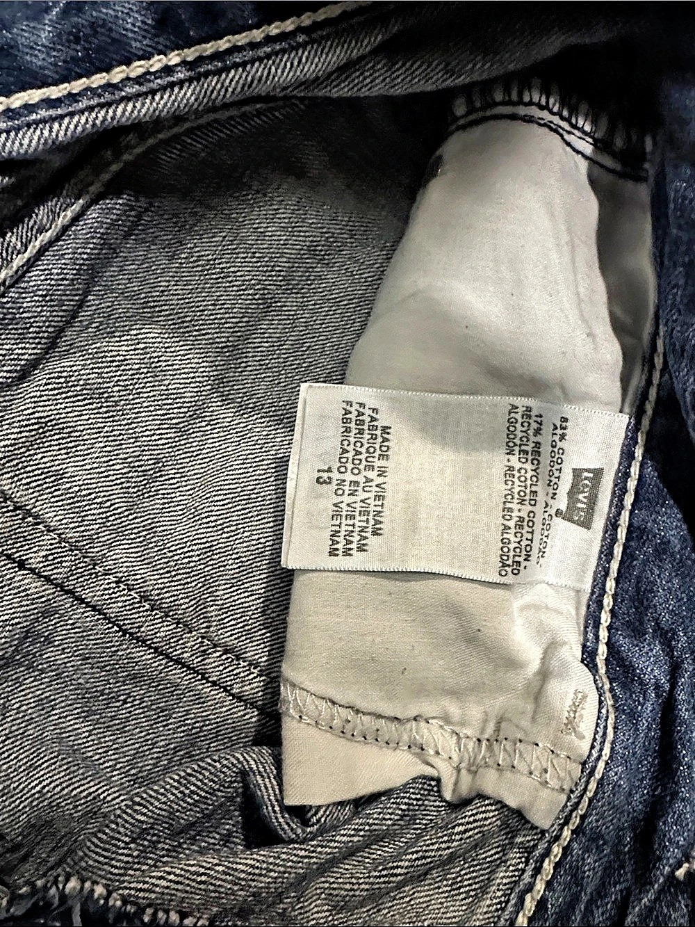 Levi’s Shorts - Picture 3 of 3